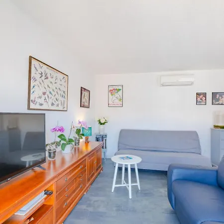 Royal Marine-4 By Interhome *