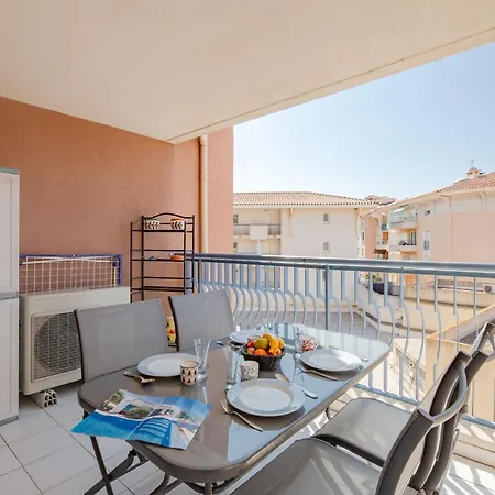 アパート Royal Marine-4 By Interhome